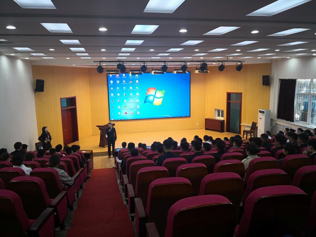 青岛机场招聘_济南 青岛 烟台机场招聘东航自助值机地勤